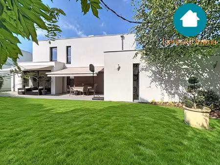 très belle maison moderne 6p 155m2 oberhausbergen au calme