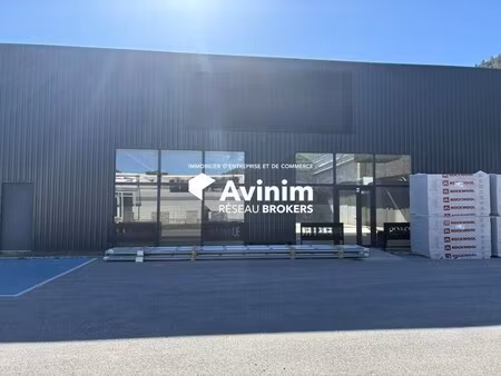 location commerce gemenos 13420 600m²