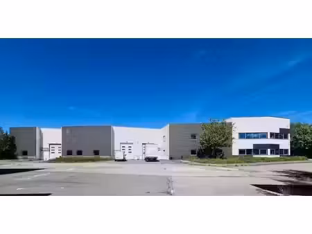 vente local d’activités 2361m²