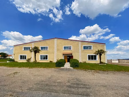 vente local d'activité 4 pièces  363.00m²  mantes