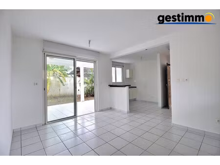 location appartement 2 pièces 43m² remire montjoly 97354