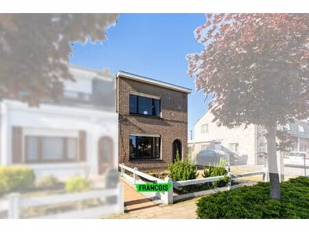huis te koop in waarschoot met 2 slaapkamers