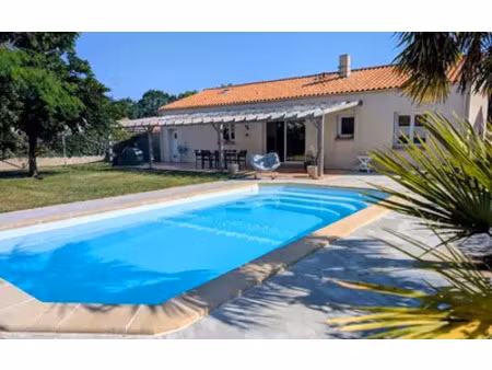 le poiré-sur-vie (85170)