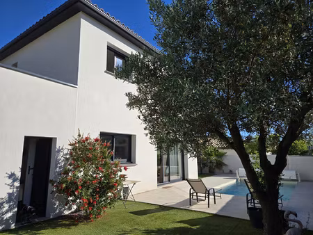 villa 4 pieces sur 349m2 de terrain