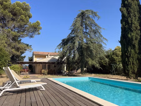 maison t6 et piscine sur grande parcelle boisée