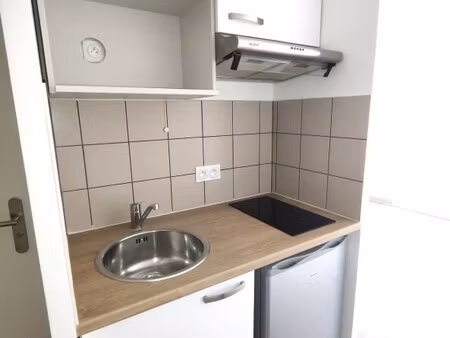 location appartement 1 pièce 23m² franqueville st pierre 76520