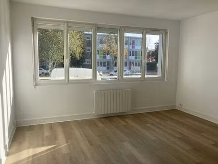 location appartement 2 pièces 46m² lisieux 14100