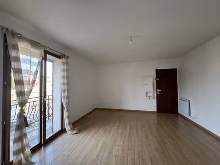location appartement 2 pièces 42m² claye souilly 77410