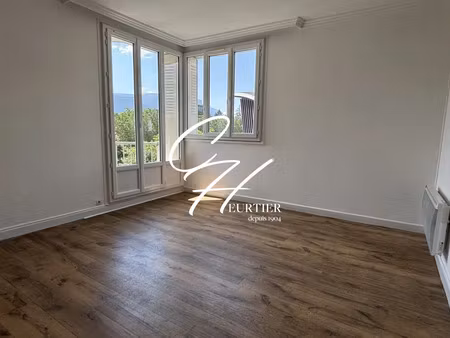 location appartement 3 pièces 70m2 grenoble 38000 - 677 € - surface privée