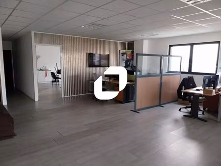 location bureaux 90 m² à 204 m²