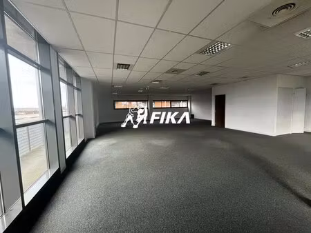 vente bureaux 131 m² à 1 573 m²