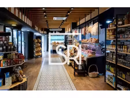 vente commerce 96m²