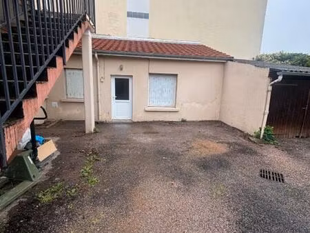 studio avec terrasse centre ville de montceau-les-mines