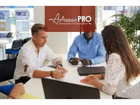 vente bureaux 695 m²