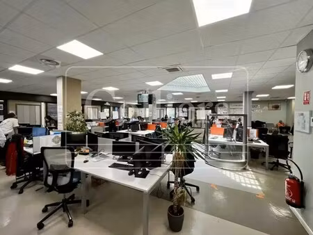 vente bureaux 995 m²