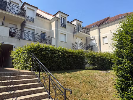 studio avec terrasse de 15 m² ? parking inclus ? proche gare