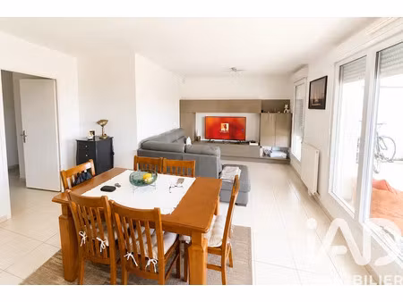 appartement à sainte-geneviève-des-bois (91700)