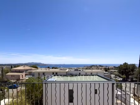 appartement indépendant avec vue mer à bandol – jardin et potentiel d’aménagement