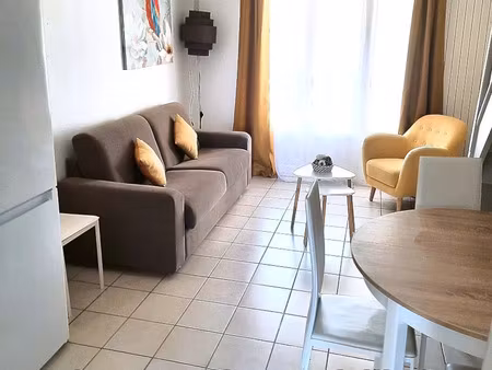 location appartement 3 pièces 54m2 canet-en-roussillon 66140 - 820 € - surface privée