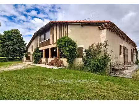 maison lomagnole de 1808 – 227 m²  terrain de 7 087 m² et dépendances