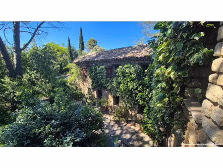 vente maison 7 pièces 246 m² à carpentras (84200)  450 000 €