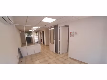 location commerce à vinon-sur-verdon (83560)