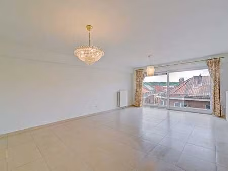appartement 3 chambres avec 2 parkings au centre de tervuren