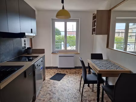 location meublée maison 5 pièces 71.23 m² à nevers (58000)  1 050 €