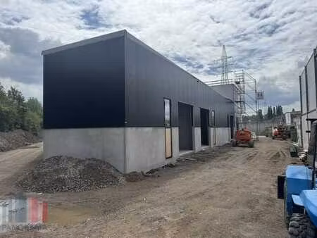 nouvelle construction unité pme de 216 m² à vendre à mach...