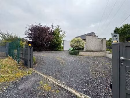 maison 2 ch  2 sdb  207 m²  jardin