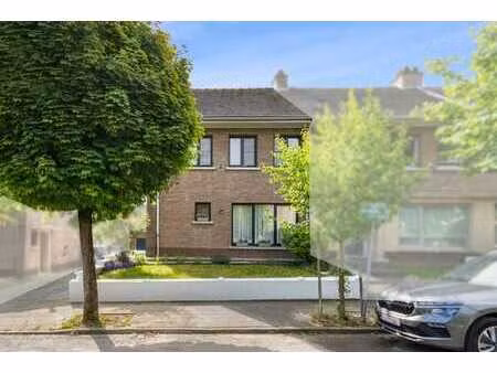 maison 3 façades avec garage et jardin à vilvoorde