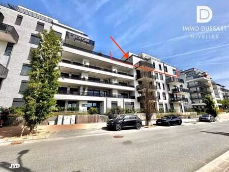 tres bel appartement avec grande terrasse et jardin