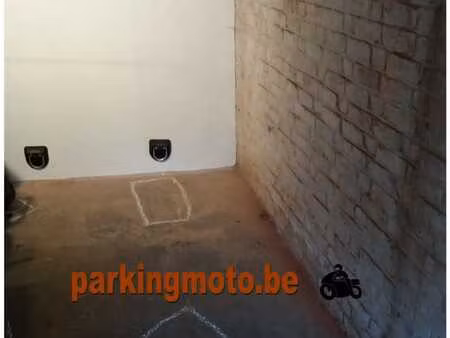 schaerbeek : emplacement moto hautement sécurisé