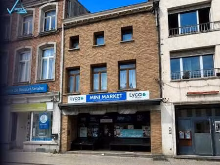 spacieux appartement 4 chambres en plein centre de binche