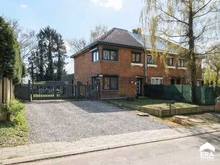 maison rénovée avec jardin à houthalen