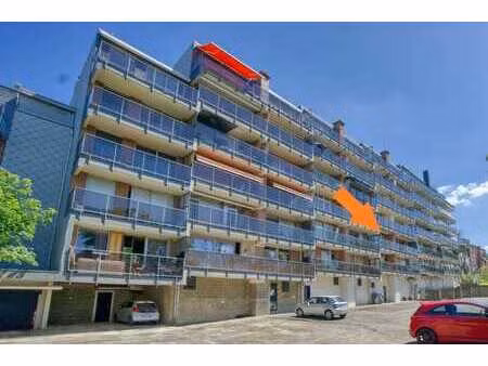 appartement 2 ch.  grande terrasse plein sud  parking privé