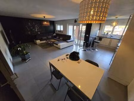 spacieux appartement 2ch- terrasse - parking sous-sol
