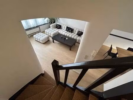 a voir absolument-maison entierement renovee - 3/4 chambres