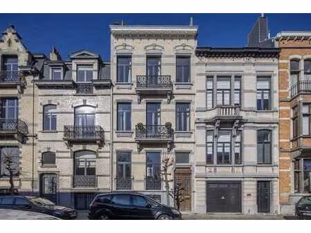 merode : belle maison de maître 400 m² à louer