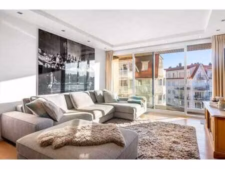 agréable appartement meublé avec terrasse orientée sud et vu