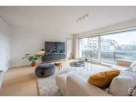 appartement 2 pièces entièrement rénové avec vue dégagée su