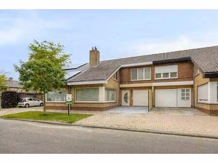 prachtige instapklare woning op rustige ligging nabij het...
