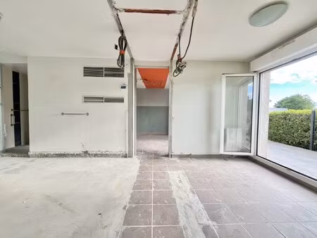 t4 de 82 m2 en rez avec jardin 70 m² - cave de 15 m2