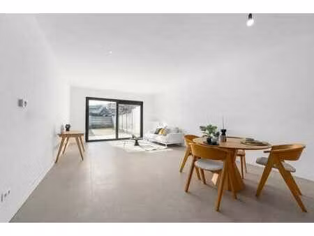 à vendre: maison rénovée près du centre de zele
