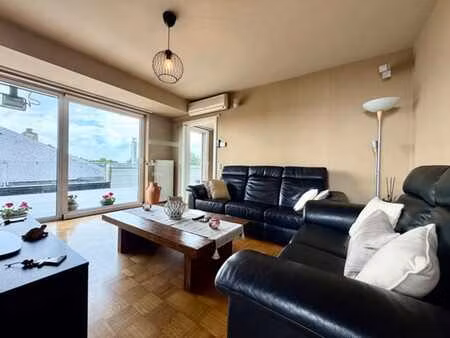 schitterend exclusief penthouse gelegen aan de capucienenlaa