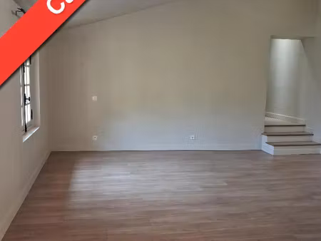 location appartement 1 pièce 42 m² à draguignan (83300)