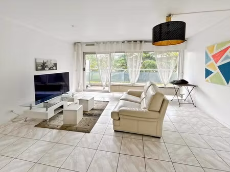 appartement t4 - 77 m2 - évry-courcouronnes