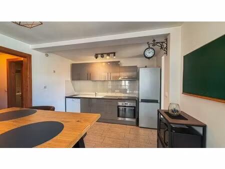 appartement t2 rénové avec garage à deux pas de l’eau villers-le-lac