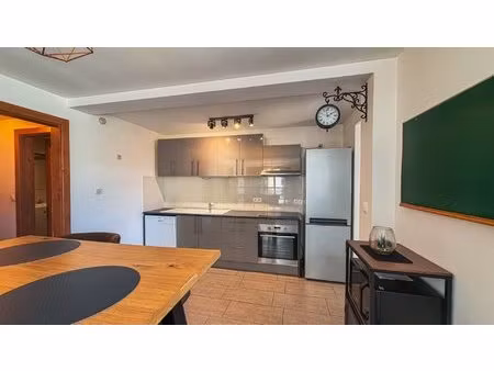 appartement t2 rénové avec possibilité de garage villers-le-lac