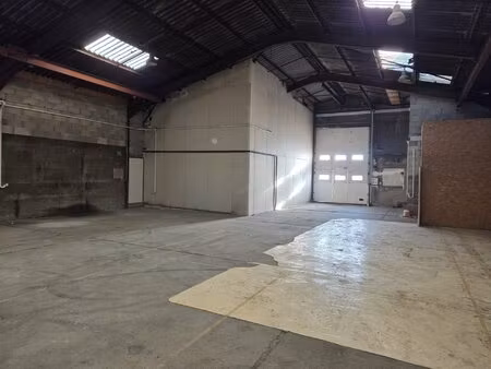 entrepôt + bureaux étalans (axe besançon - pontarlier)